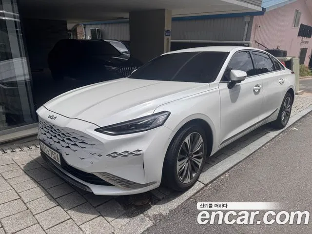 Kia K8 Hybrid Signature