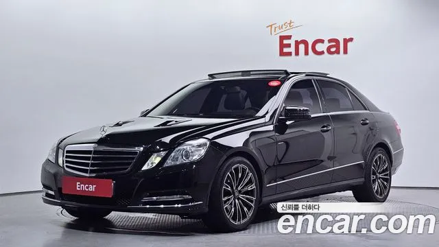 Mercedes-Benz E- W212 E300