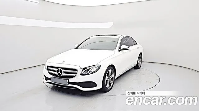 Mercedes-Benz E- W213 E300