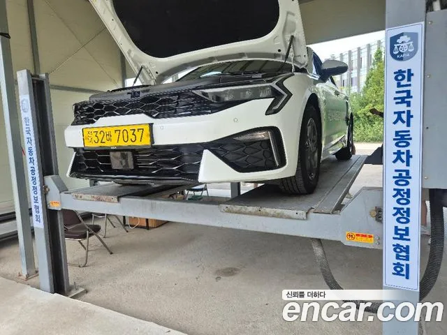 Kia The New K5 3 2.0 LPi