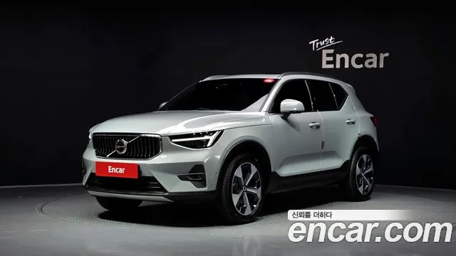 Volvo XC40 B4