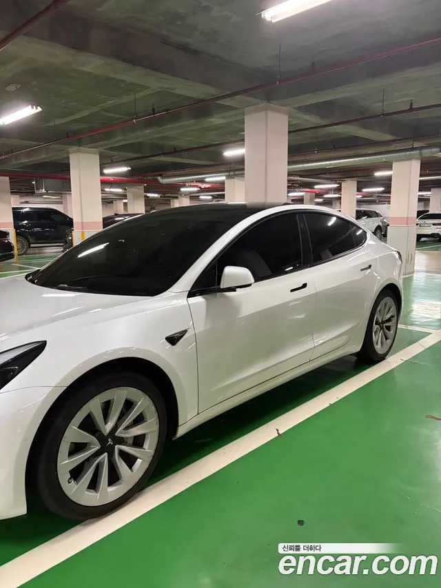 Tesla 3 AWD