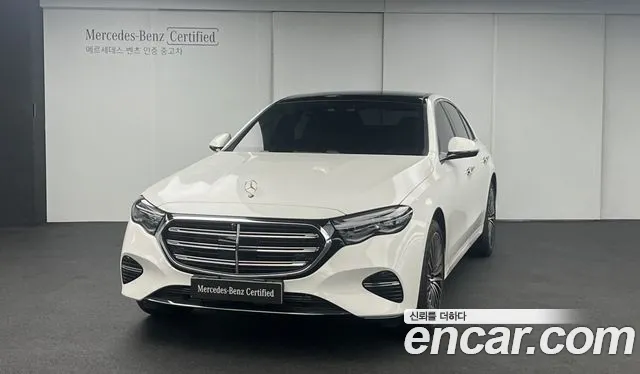 Mercedes-Benz E- W214 E450 4MATIC Exclusive