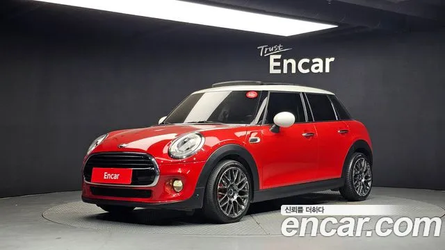 MINI Cooper D 5 HIGH 3