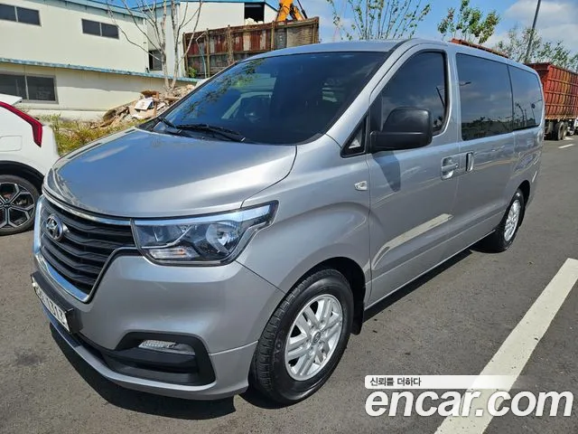 Hyundai The New Grand Starex 3