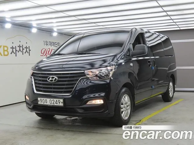 Hyundai The New Grand Starex 3