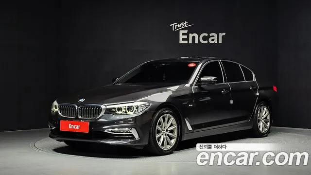 BMW 5 (G30) 520i