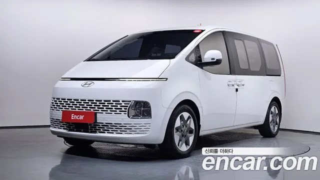 Hyundai Staria 4WD 11