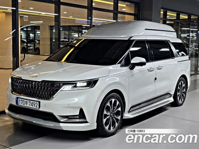 Kia Carnival 4 Gasoline 7 Signature