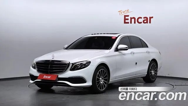 Mercedes-Benz E- W213 E220d Exclusive