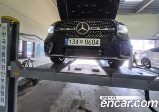 Mercedes-Benz GLB- X247 GLB250 4MATIC