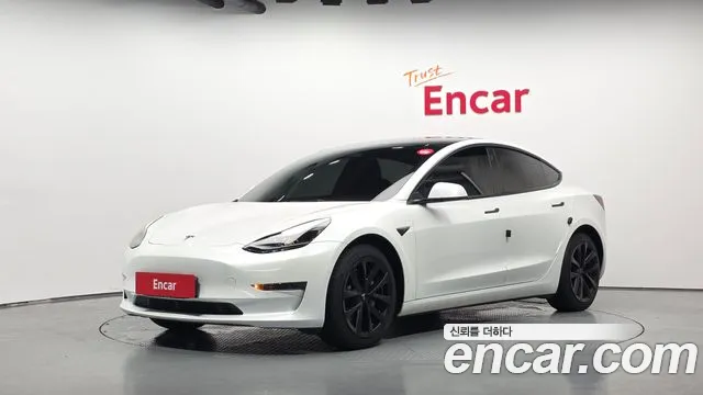 Tesla 3 RWD