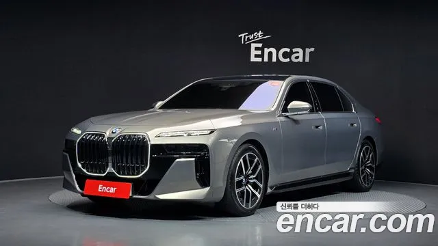 BMW 7 (G70) 740i xDrive M