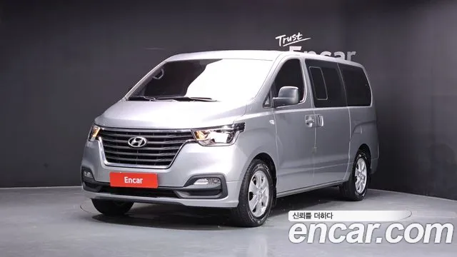Hyundai The New Grand Starex 12