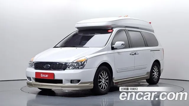 Kia Carnival R Carnival Gasoline GLX Premium