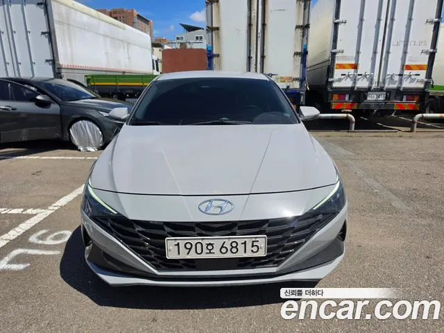 Hyundai Avante Hybrid (CN7)