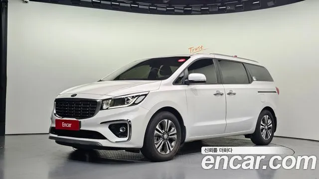 Kia The New Carnival 9