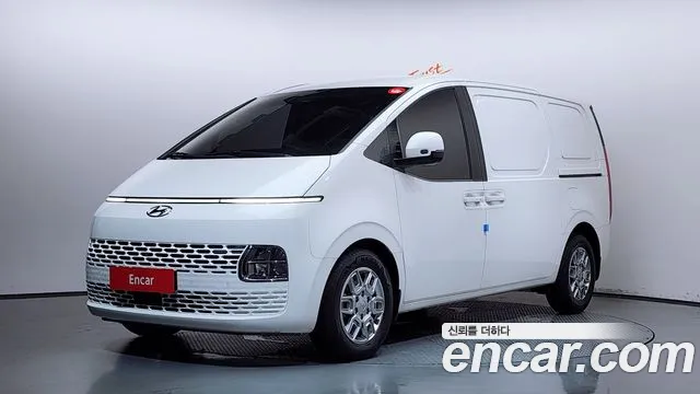 Hyundai Staria 3