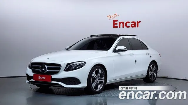 Mercedes-Benz E- W213 E300