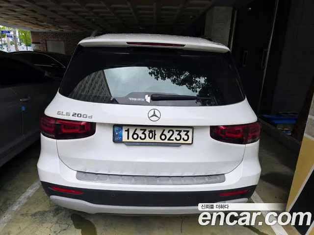 Mercedes-Benz GLB- X247 GLB200 d