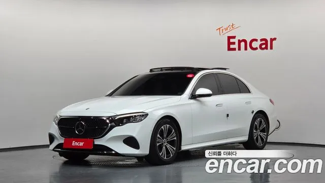 Mercedes-Benz E- W214 E200