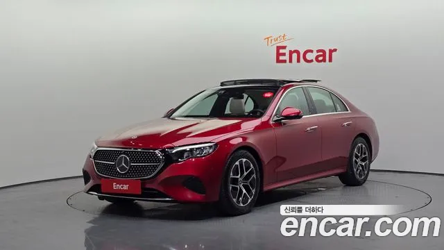 Mercedes-Benz E- W214 E200