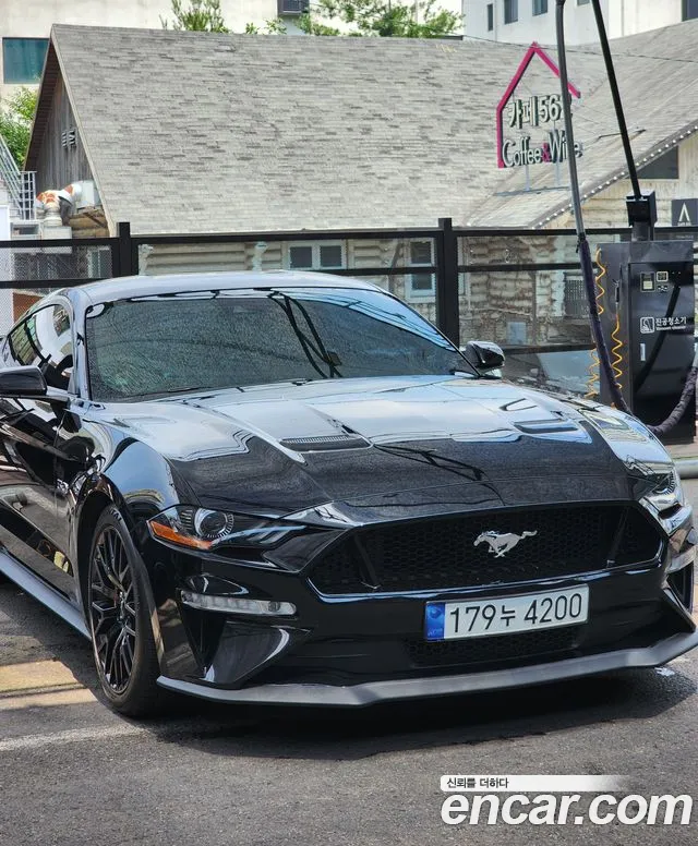 Ford Mustang GT