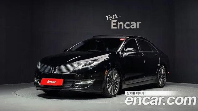 Lincoln MKZ Hybrid 2