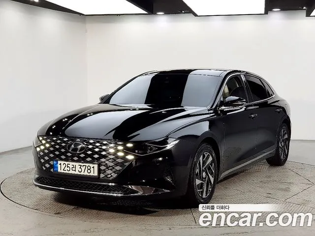Hyundai The New Grandeur IG Hybrid