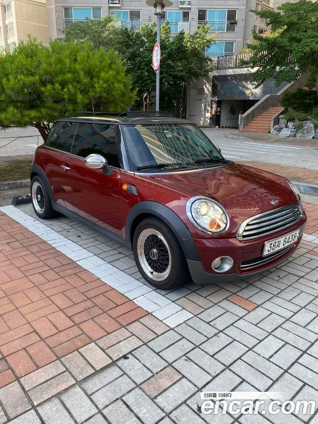 MINI Cooper Base 2
