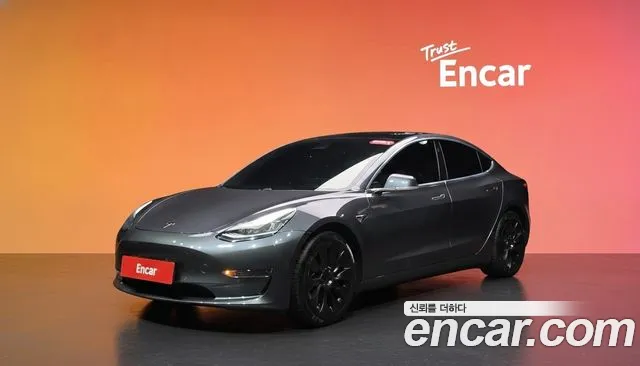 Tesla 3 RWD