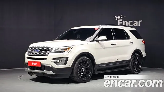 Ford Explorer 2.3 Limited 4WD 5