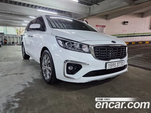 Kia The New Carnival 9 Prestige