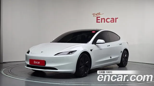 Tesla 3 RWD