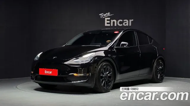 Tesla Y RWD