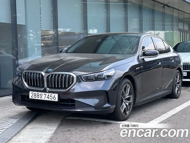 BMW 5 (G60) 530e