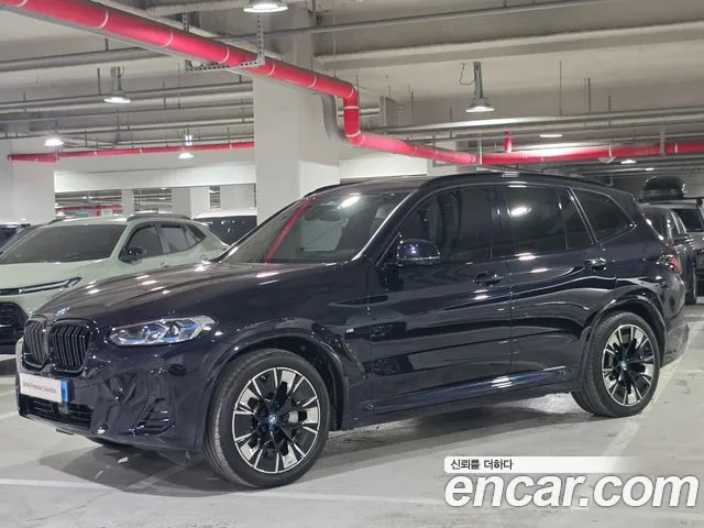 BMW iX3 M