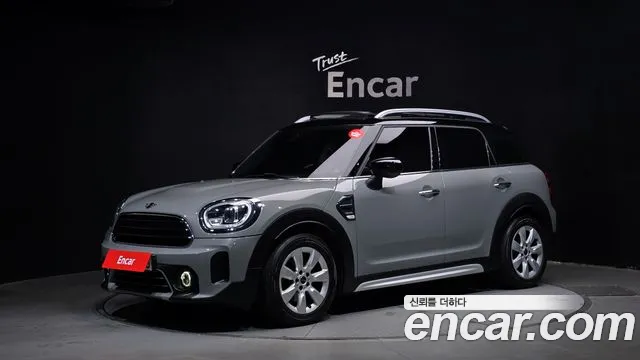 MINI Cooper Countryman Base 2