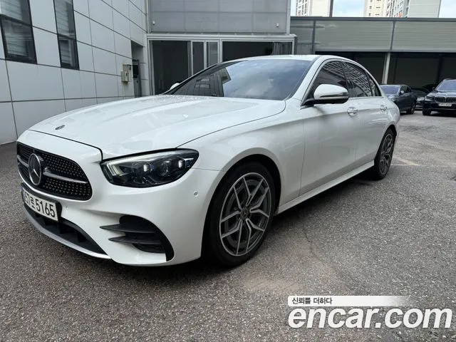 Mercedes-Benz E- W213 E220d 4MATIC AMG Line