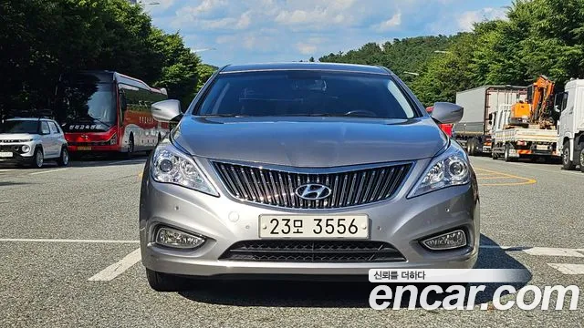 Hyundai Grandeur HG HG240