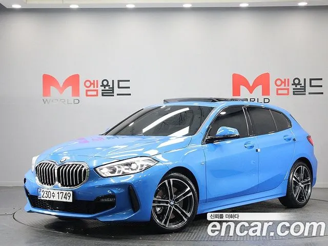 BMW 1 (F40) 120i M
