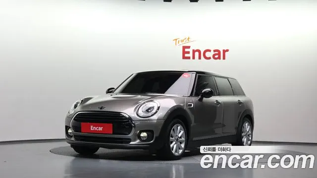 MINI Cooper Clubman Base 2