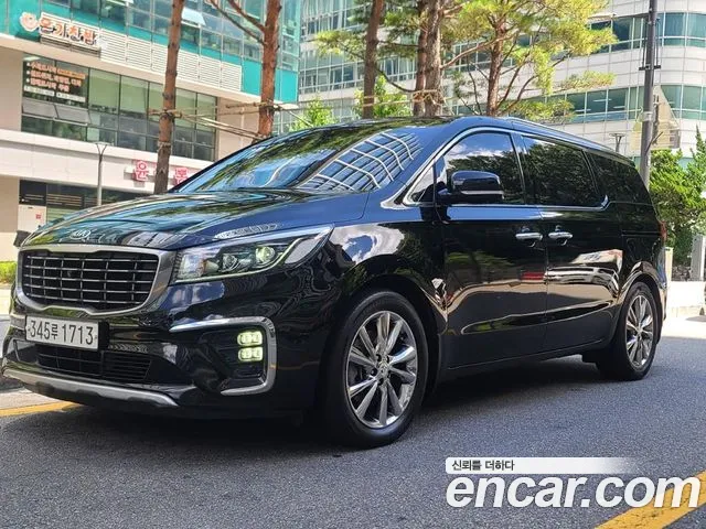 Kia The New Carnival 9 Noblesse