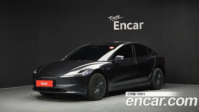 Tesla 3 RWD