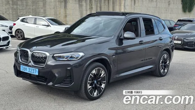 BMW iX3 M