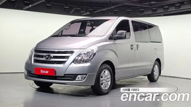 Hyundai Grand Starex 12