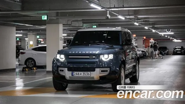 Land Rover Defender (L663) 110 D250 SE