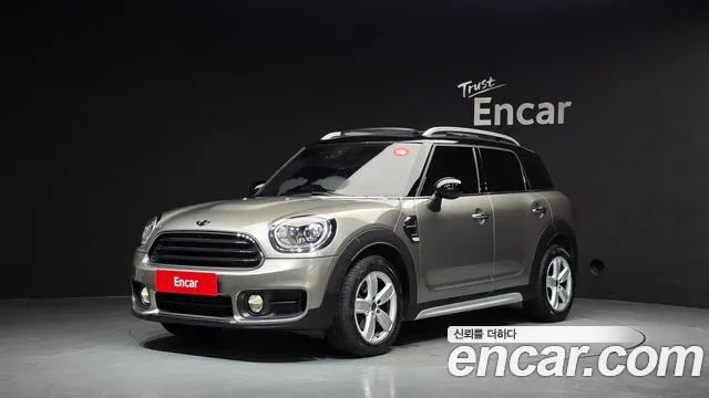MINI Cooper D Countryman Base 2