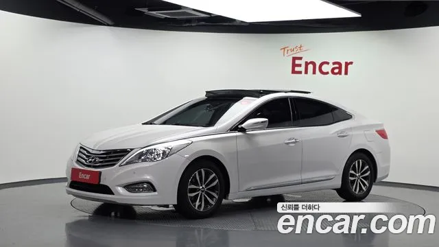 Hyundai Grandeur HG HG240