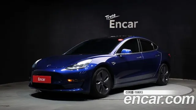 Tesla 3 RWD